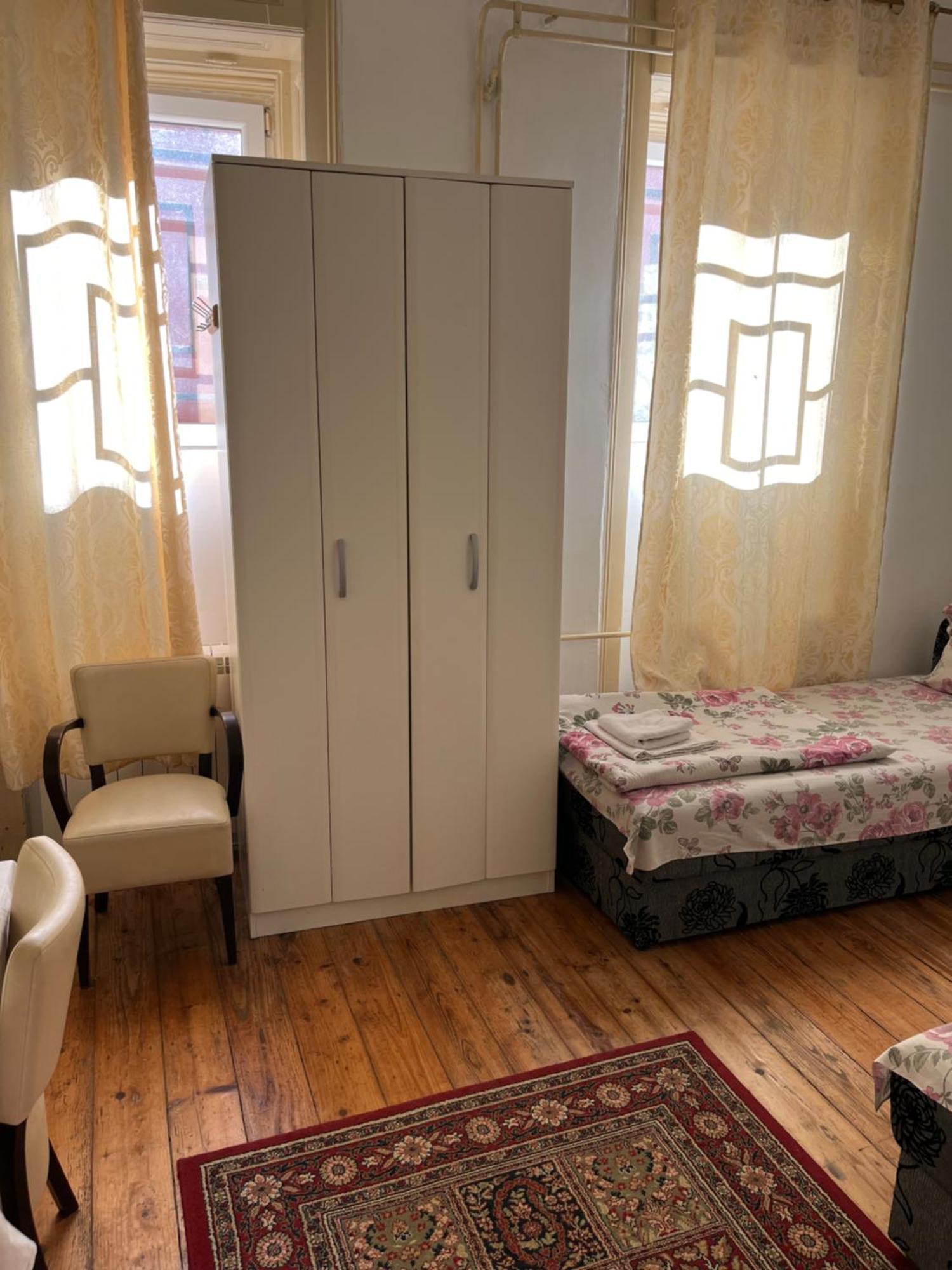 Sobe Sa Sopstvenim Kupatilom Private Rooms Bathroom In Center Novi Sad Exteriér fotografie