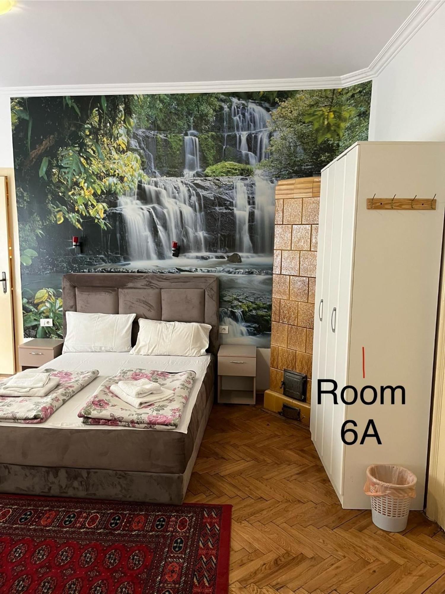 Sobe Sa Sopstvenim Kupatilom Private Rooms Bathroom In Center Novi Sad Exteriér fotografie