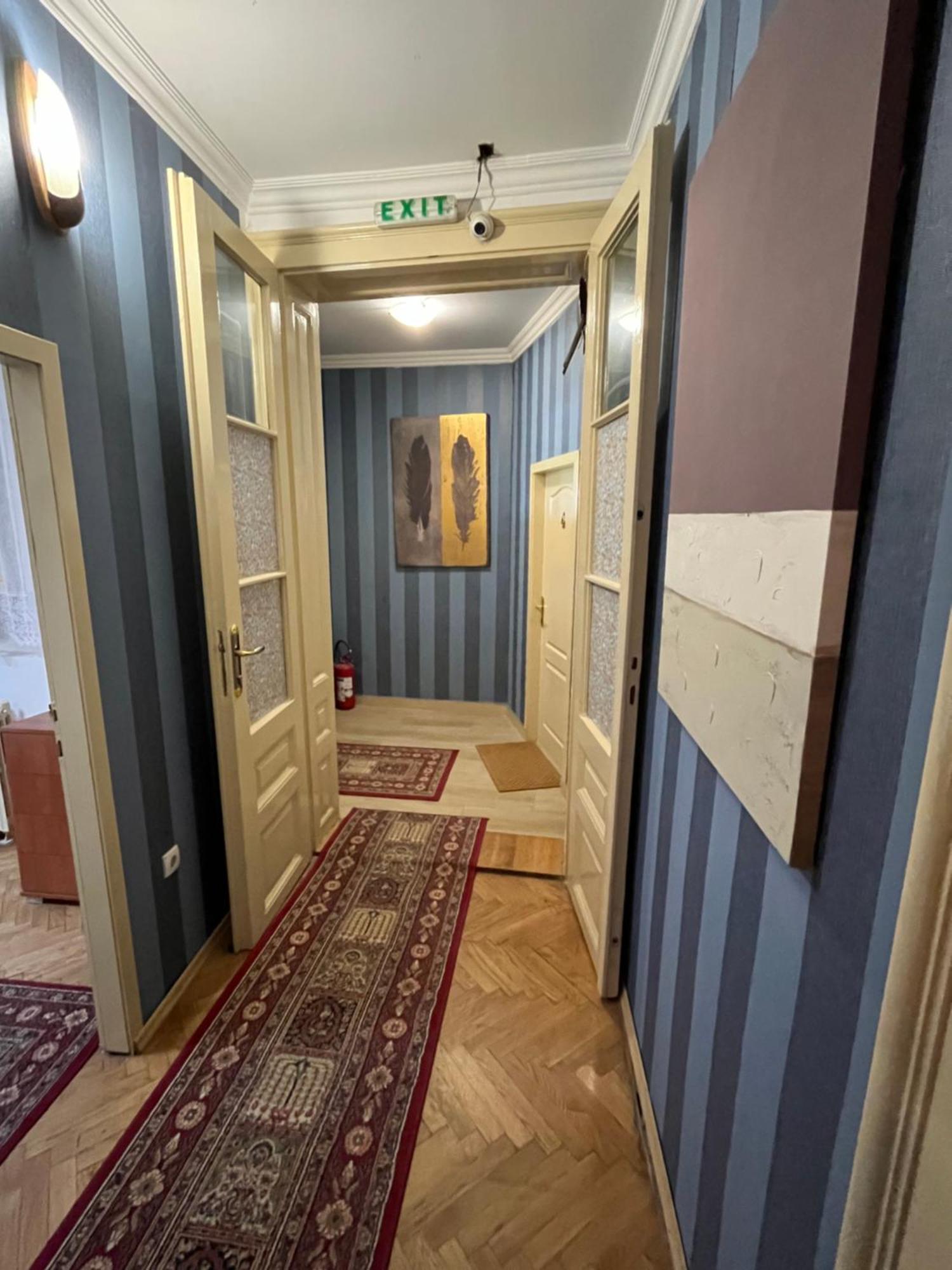 Sobe Sa Sopstvenim Kupatilom Private Rooms Bathroom In Center Novi Sad Exteriér fotografie