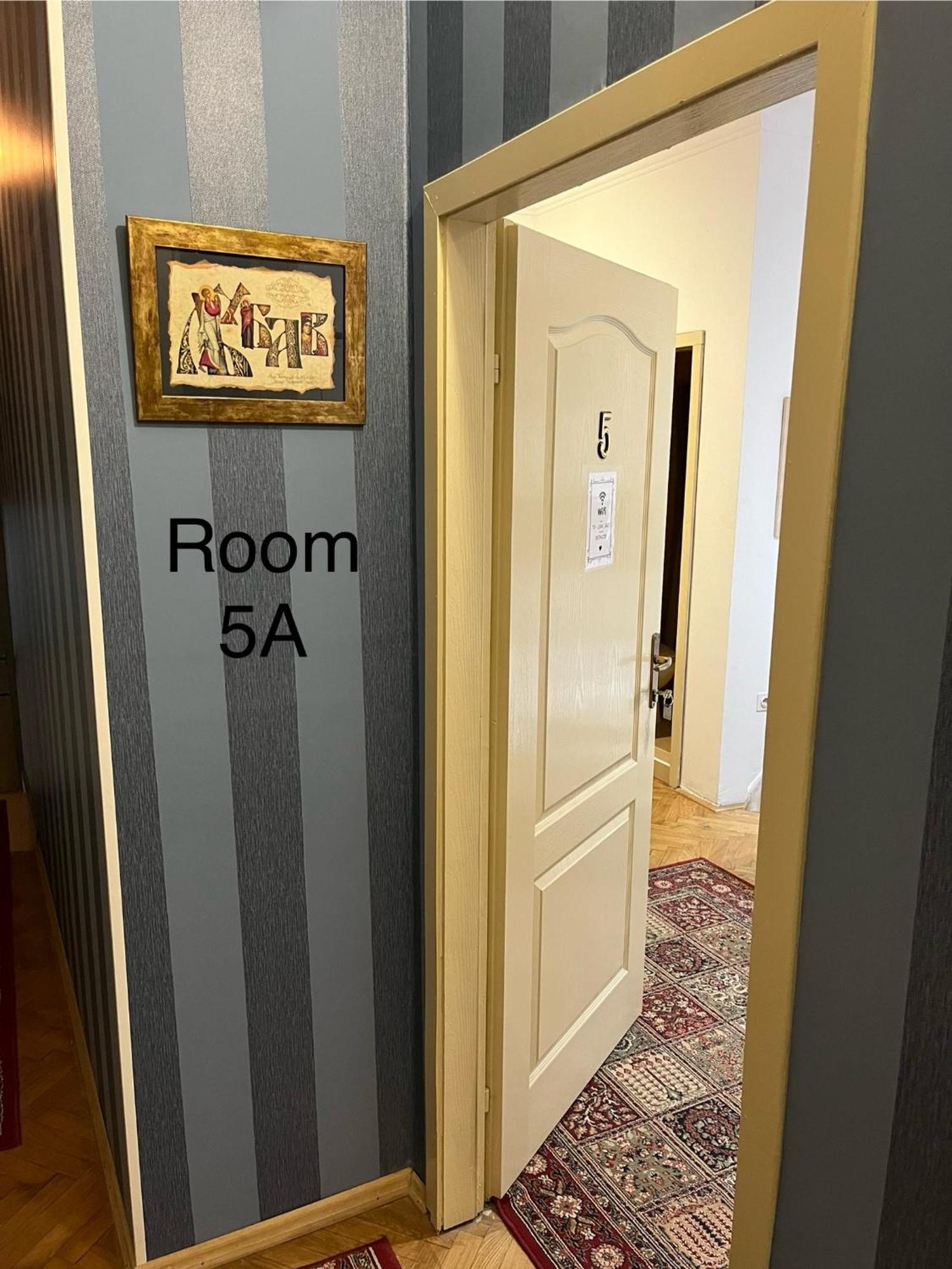 Sobe Sa Sopstvenim Kupatilom Private Rooms Bathroom In Center Novi Sad Exteriér fotografie